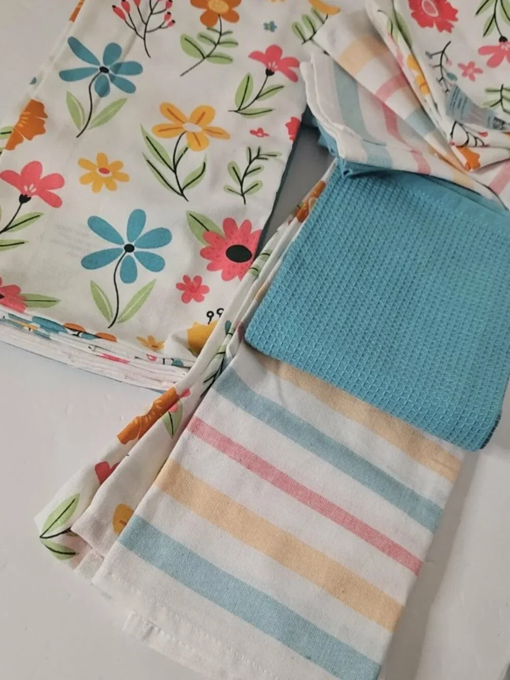 New 12-Piece Kitchen Towel Set, Pastel Floral Waffle Weave Cotton